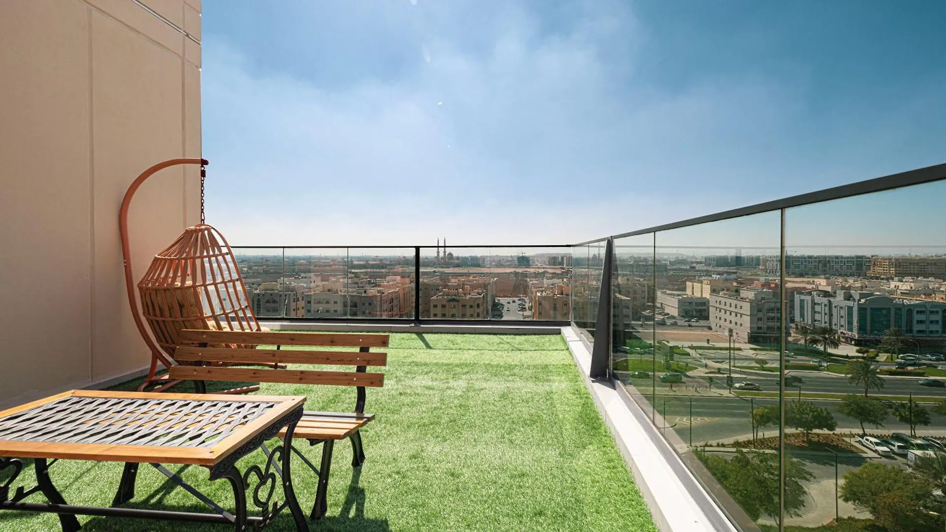 Ferienwohnung Luxury 1Br Penthouse With Skyviews Schardscha
