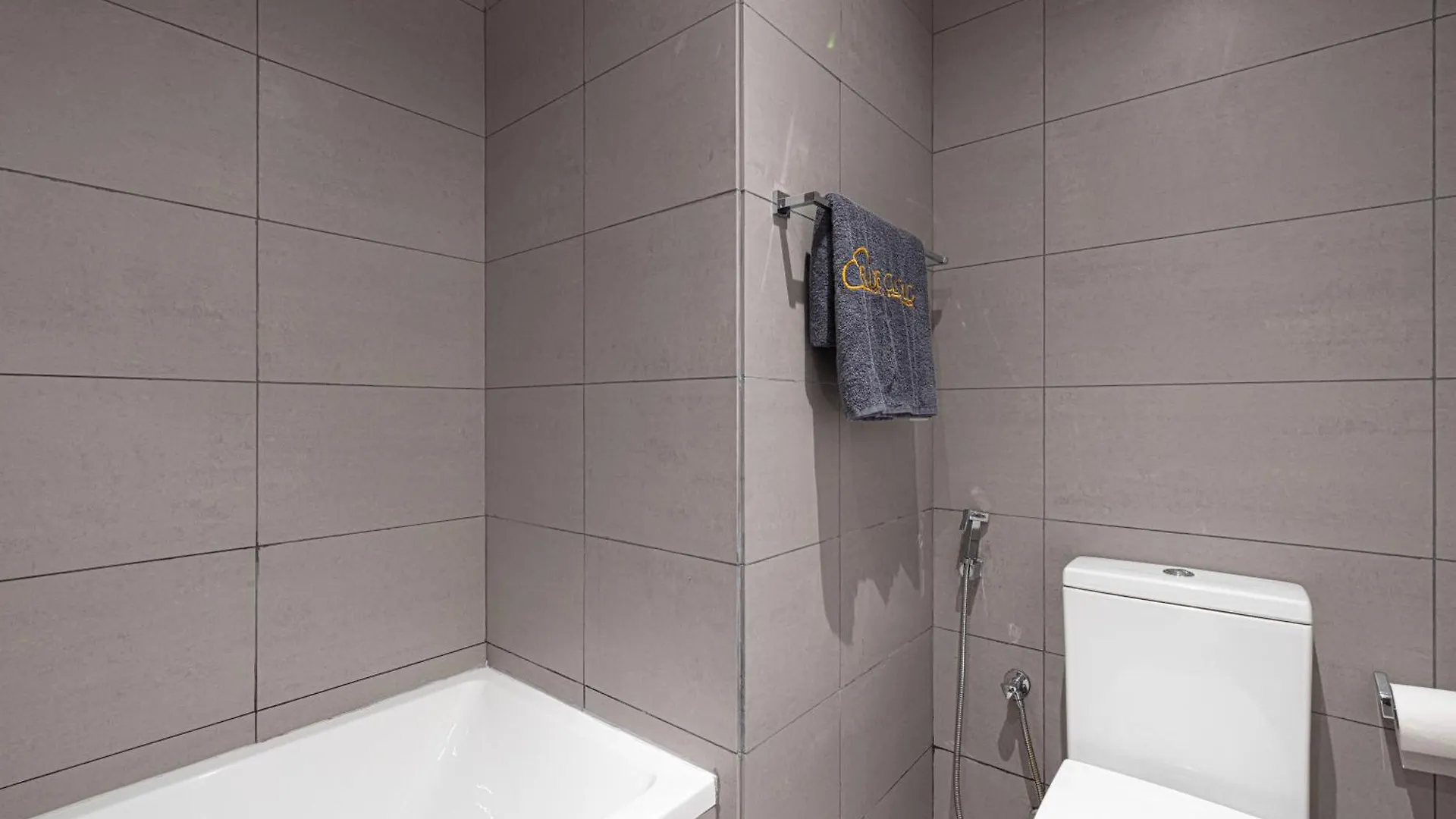 Ferienwohnung Luxury 1Br Penthouse With Skyviews Schardscha