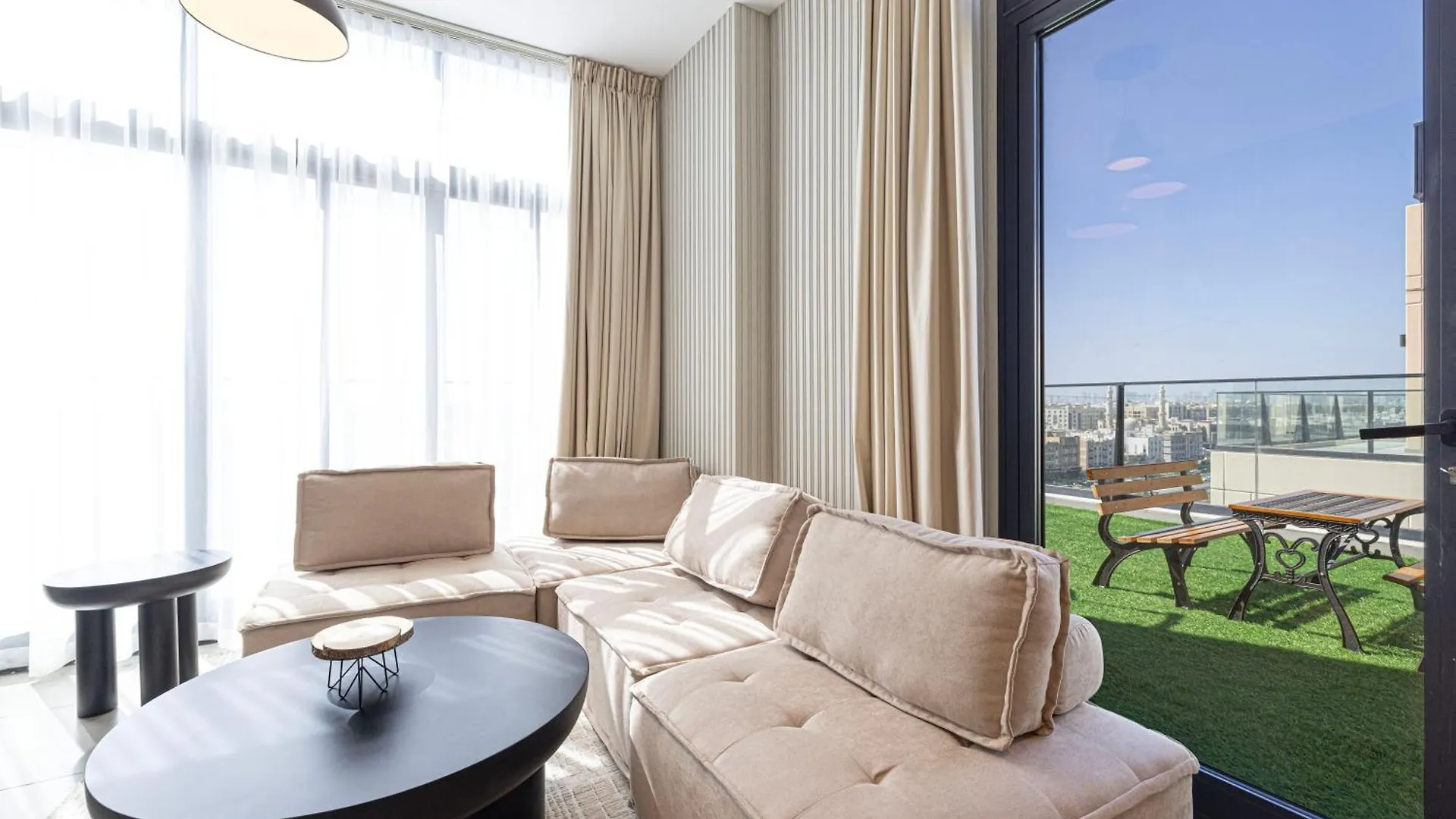 Ferienwohnung Luxury 1Br Penthouse With Skyviews Schardscha Vereinigte Arabische Emirate
